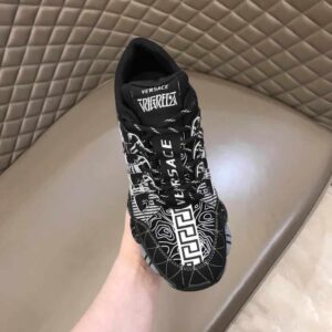 versace-chain-reaction-sneaker-vs41-4.jpg