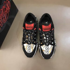 versace-chain-reaction-sneaker-vs42-9.jpg